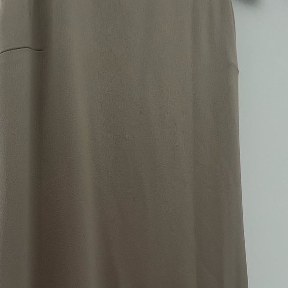 Halston Satin and Crepe beige gown - Picture 6 of 9